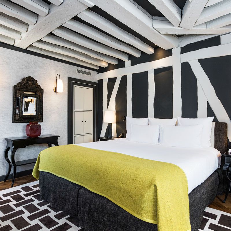 Junior Suite Prestige- 1 Queen Bed