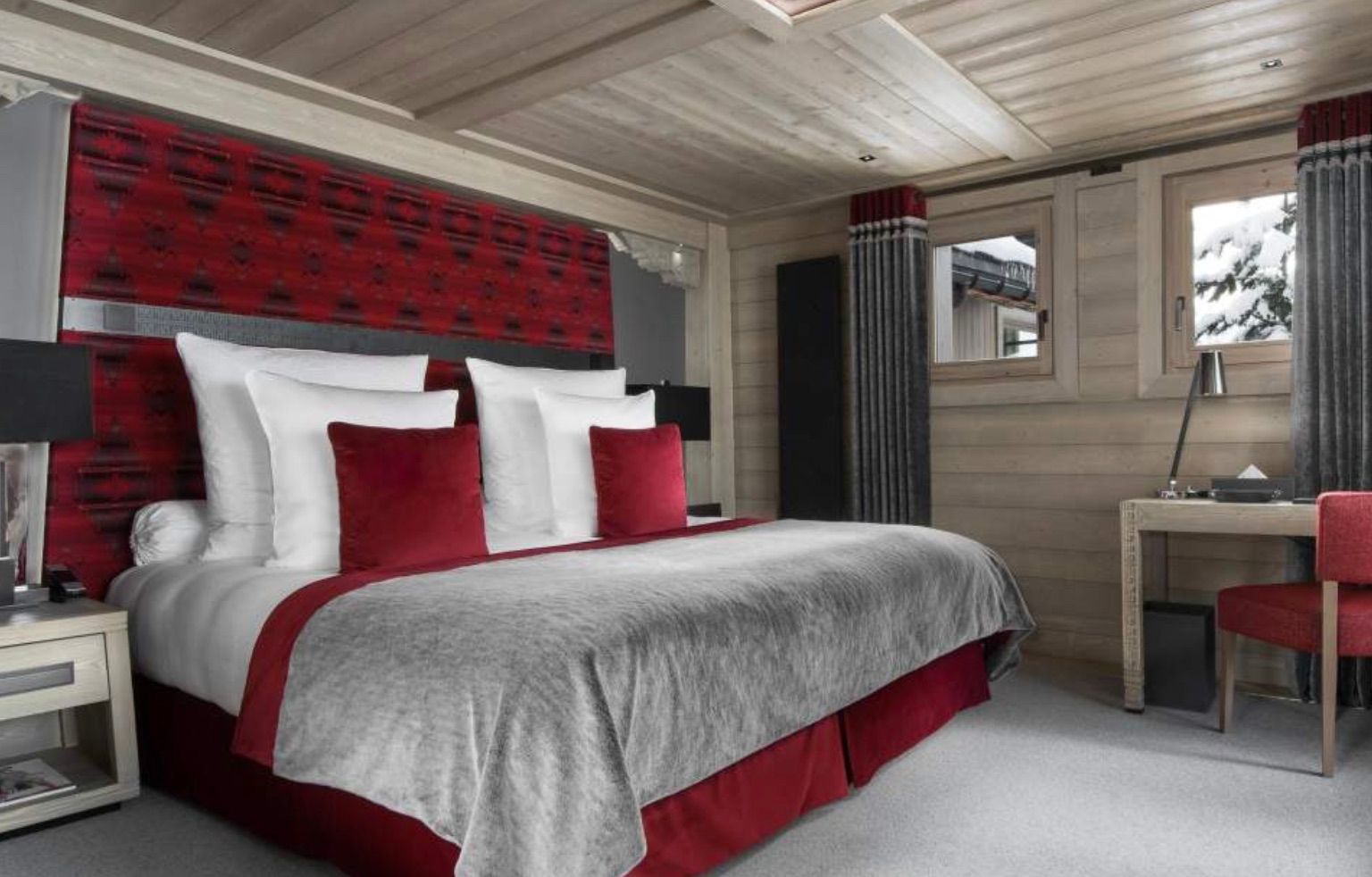Petite Executive Room