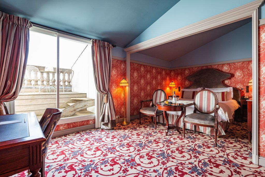 1 King Premium Balcony