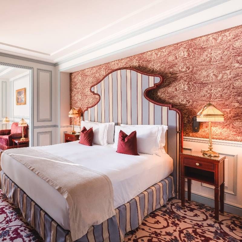 Junior Suite with Opera View