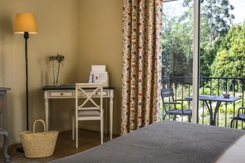 Family Room (2 adults + 2 children)