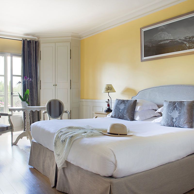 Prestige Room 